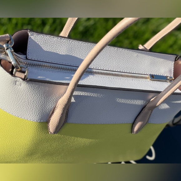 Cheerful yellow and white leather Kate Spade large satchel 🌼 - Picture 7 of 8